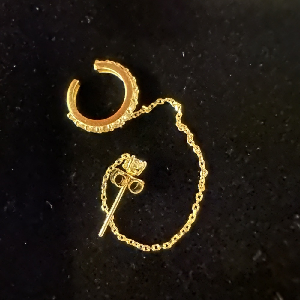 ✨ Elegant 14kt Gold Chain Earring ✨